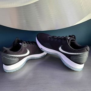 Super comfy Nike Womens size 5.5